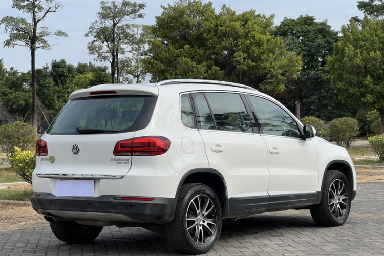 大众 途观 2016款 300TSI 自动两驱豪华版车身外观6006