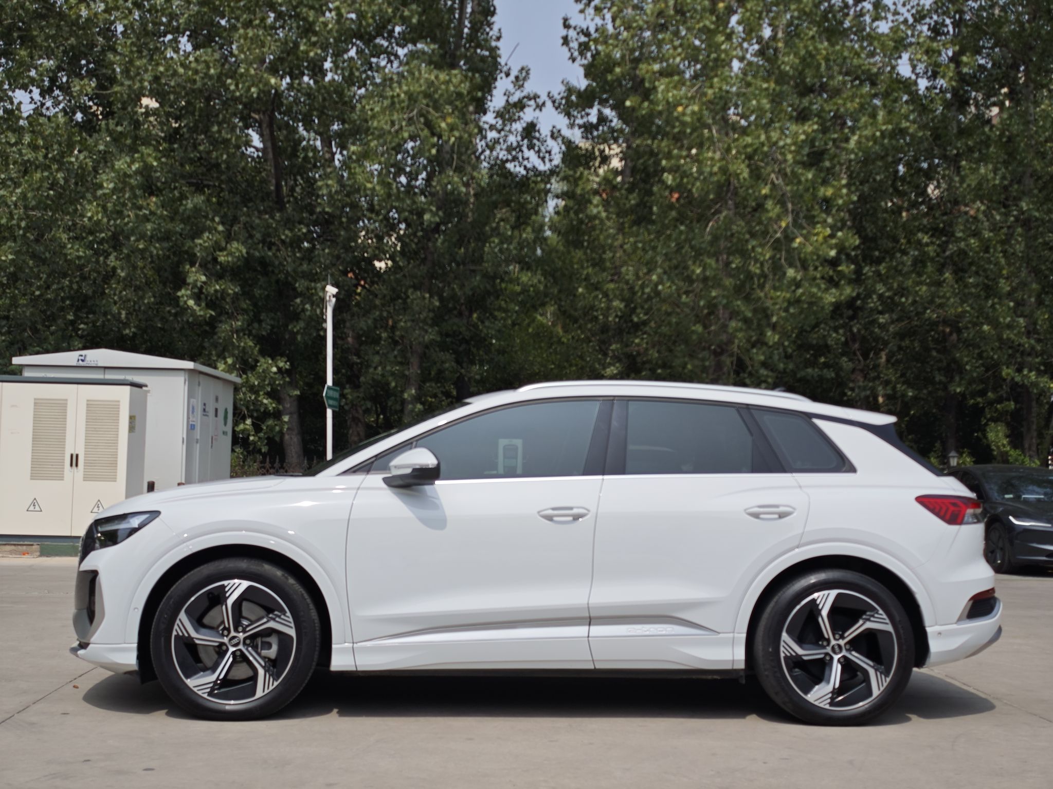 奥迪Q4 e-tron 2023款 40 e-tron 创境版