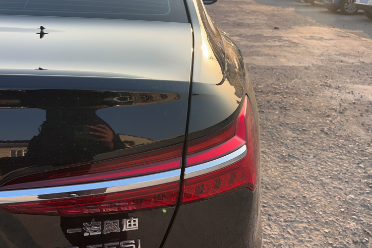 奥迪A6L 2023款 改款 40 TFSI 豪华动感型车身外观6005