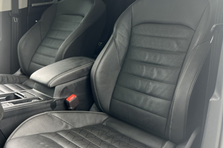 一汽-大众CC 2021款 380TSI 夺目版局部细节9005