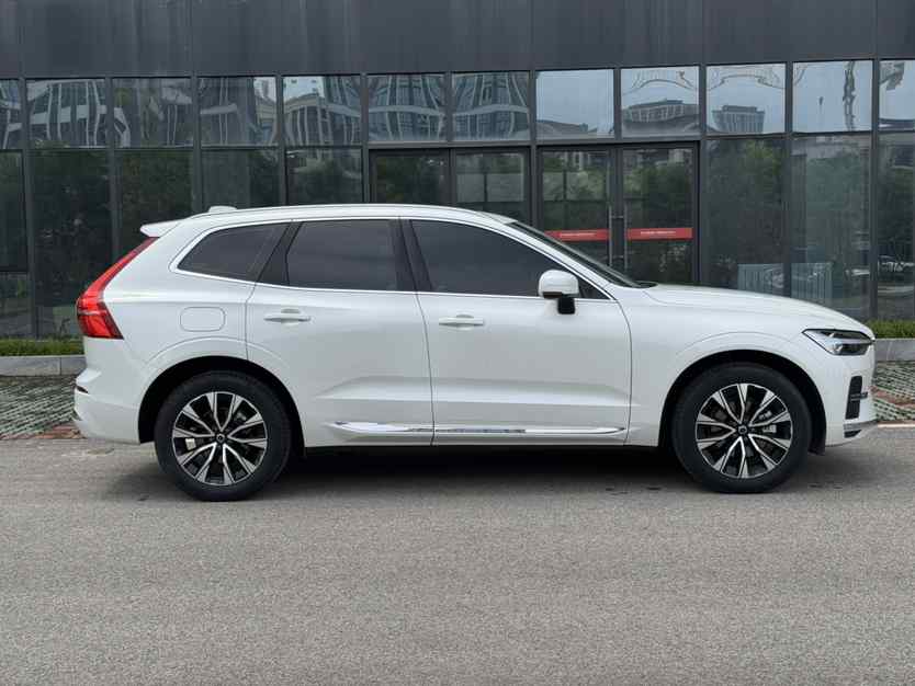 沃尔沃XC60 2023款 B5 四驱智远豪华版(5)