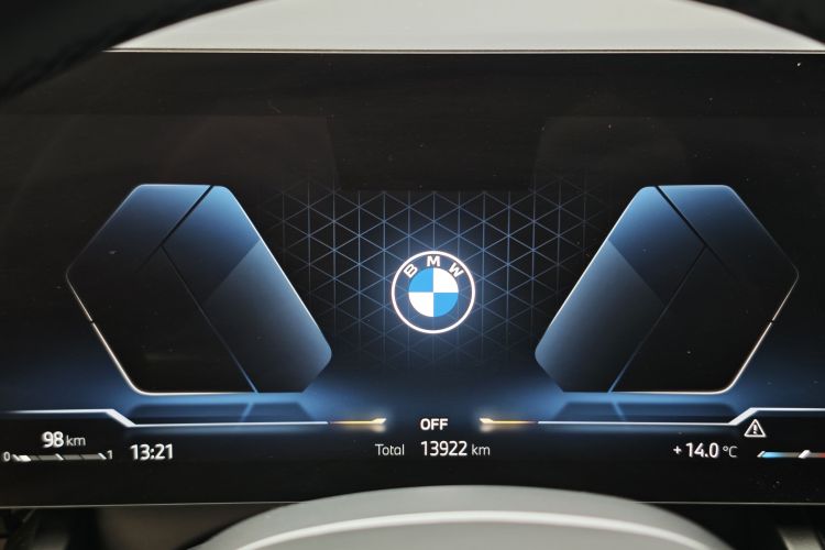 宝马5系 2025款 530Li 领先型 M运动套装中控内饰15