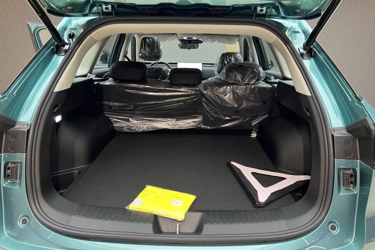 哈弗枭龙MAX 2025款 Hi4 165 Plus 长续航版中控内饰7011