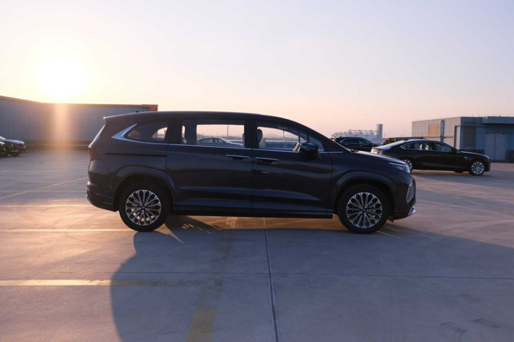 现代 库斯途 2024款 270TGDi LUX 尊贵版车身外观6004