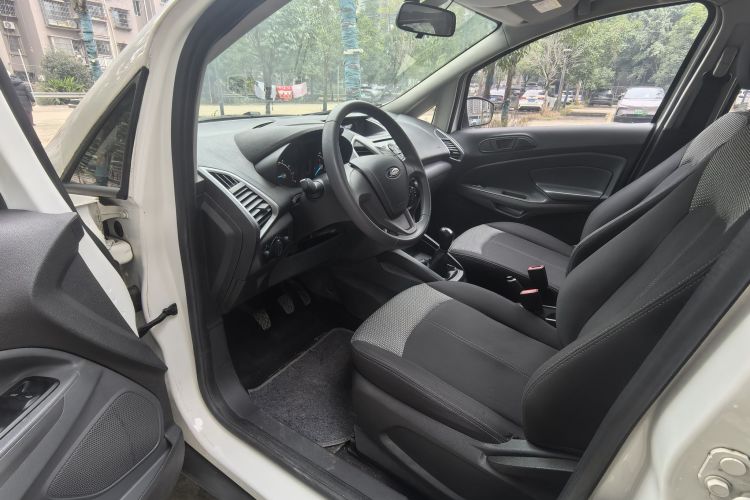 福特 翼搏 2017款 1.5L 手动舒适型局部细节19