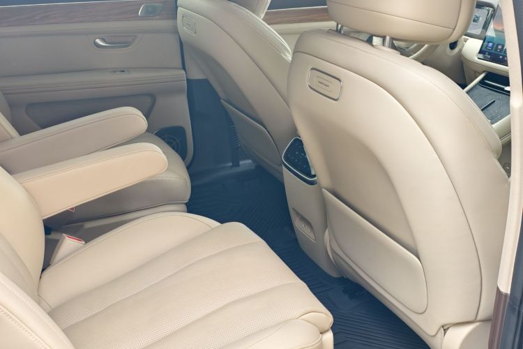 鸿蒙智行 问界M7 2024款 1.5T 后驱Plus版 6座中控内饰7007