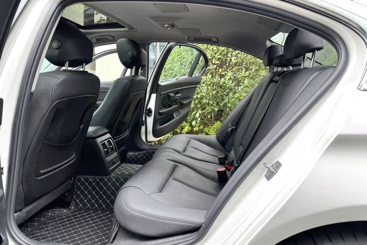 宝马3系 2016款 320Li 时尚型中控内饰7003