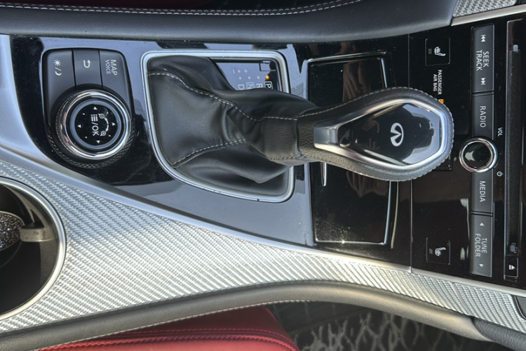 英菲尼迪Q60 2019款 S 2.0T 豪华运动版车身外观6007