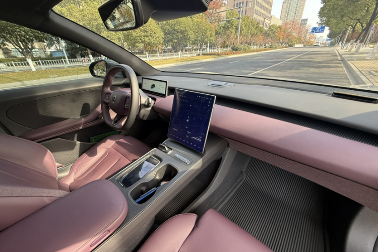 蔚来ET5T 2024款 75kWh Touring中控内饰7003