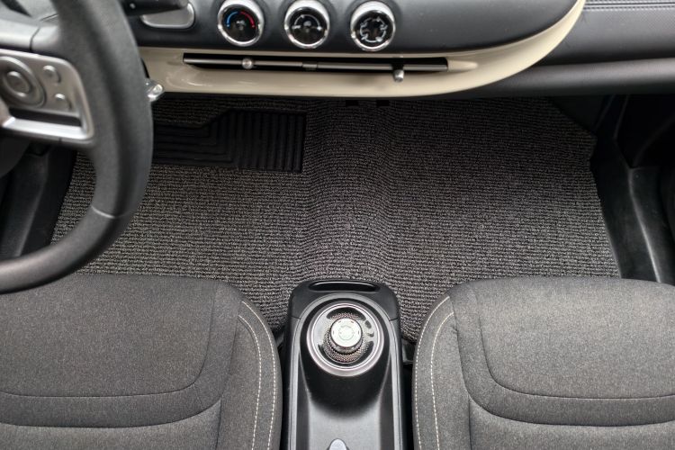 五菱汽车 五菱缤果 2024款 203km 轻享款中控内饰7005