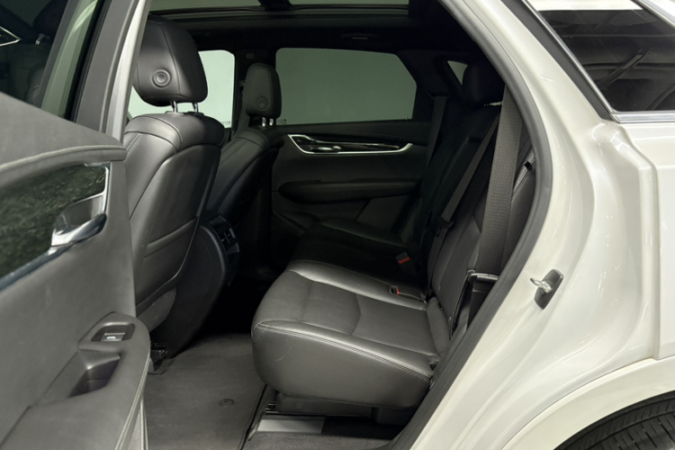 凯迪拉克XT5 2021款 28T 豪华型中控内饰7004