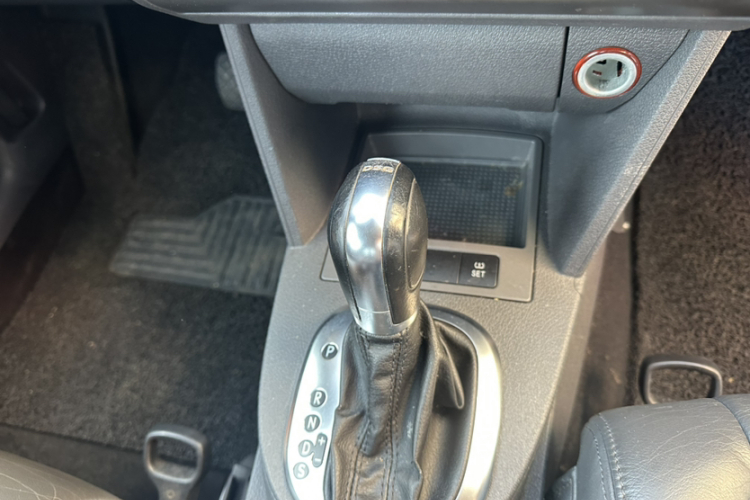 大众 途安 2013款 1.4T DSG舒适版5座局部细节18