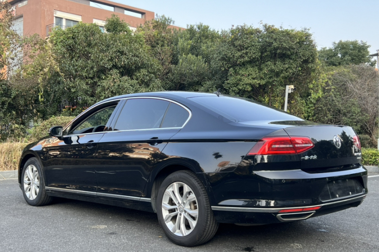 大众 迈腾 2019款 330TSI DSG 豪华型 国V车身外观6002