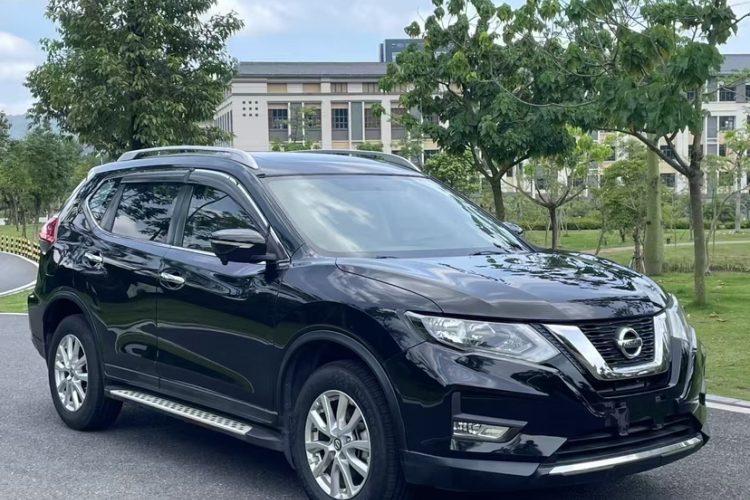 日产 奇骏 2017款 2.0L CVT舒适版 2WD车身外观6004