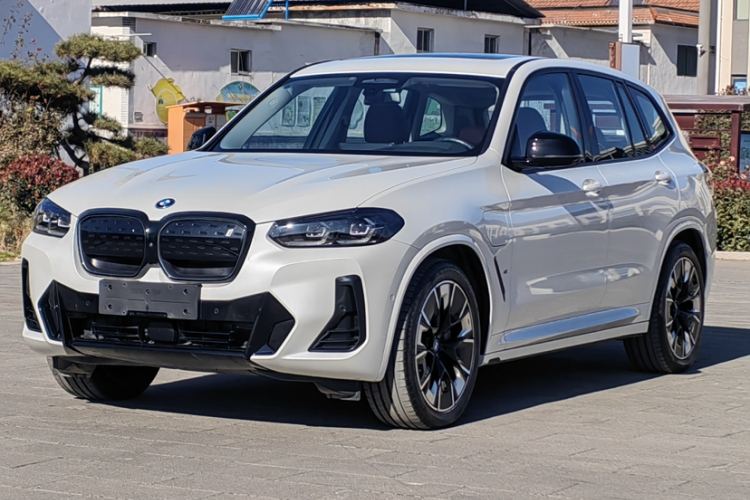 宝马iX3 2023款 创领型车身外观6002