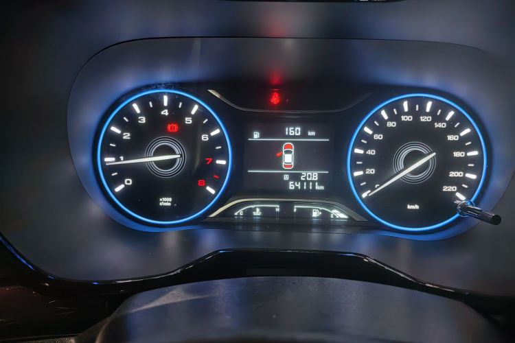 广汽传祺 传祺GS4 2018款 200T 手动两驱精英版中控内饰15