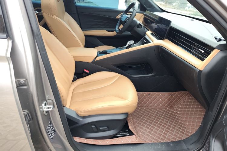 荣威RX5 2023款 1.5T 优越版车身外观6005