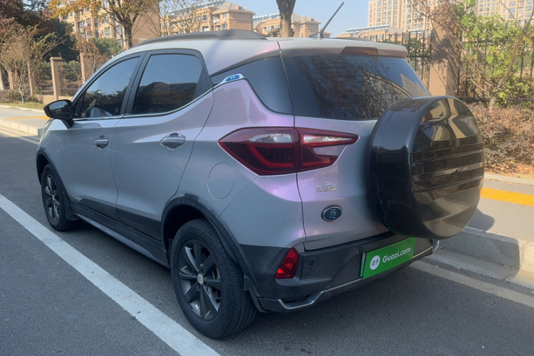 比亚迪 元新能源 2018款 EV360 智联炫酷型车身外观6006