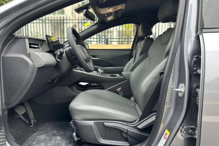 比亚迪 秦PLUS 2025款 DM-i 智驾版 55KM领先型中控内饰7006