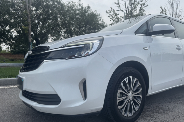 别克GL8 2021款 陆上公务舱 652T 舒适型车身外观6005