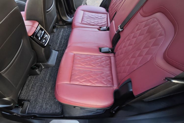 捷途X70 PLUS 2023款 1.6T DCT强者 7座局部细节9005