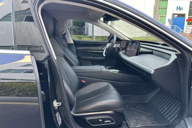 小鹏P7 2022款 480N+中控内饰7006