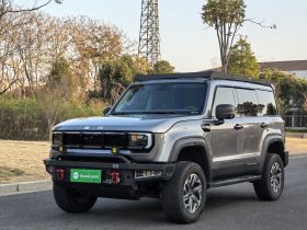 北京越野 北京BJ40 2024款 2.0T 全新刀锋英雄版 攀登者