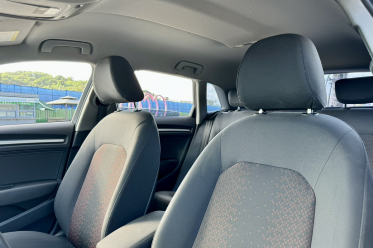 奥迪A3 2018款 30周年年型 Sportback 35 TFSI 进取型中控内饰7005