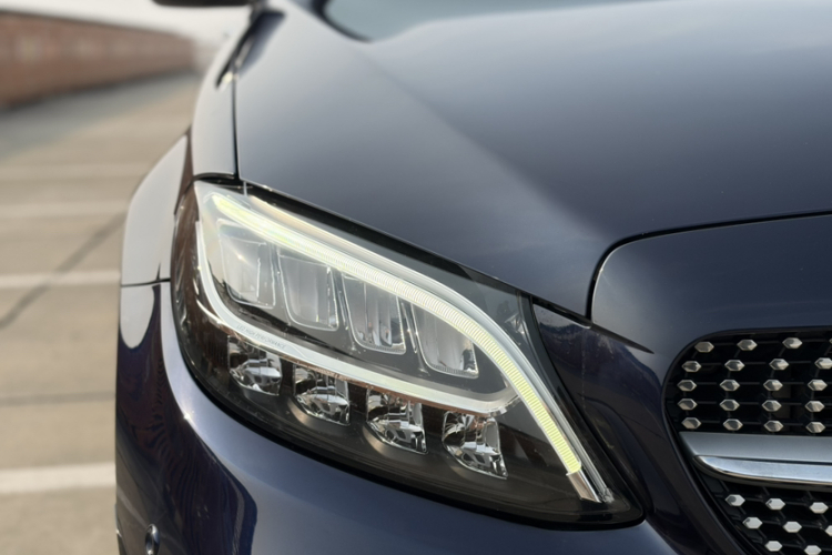 奔驰C级 2020款 C 260 L 运动版车身外观6010