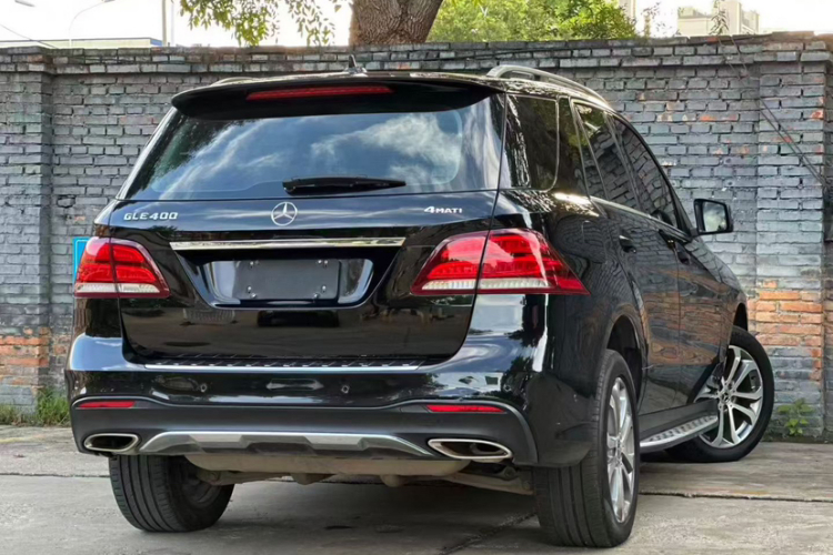 奔驰GLE 2017款 GLE 320 4MATIC 豪华型车身外观6003