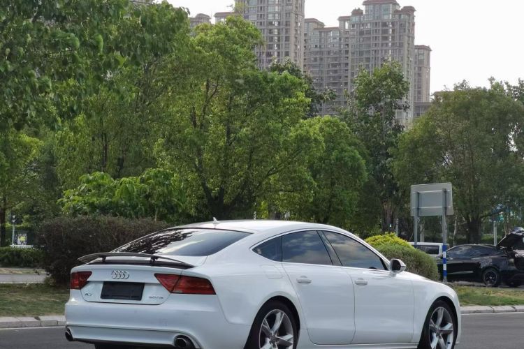 奥迪A7 2014款 30 FSI 进取型车身外观6004