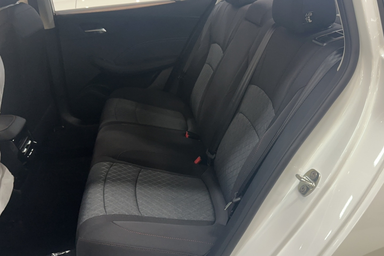 荣威i5 2026款 1.5L 手动舒享版中控内饰7001