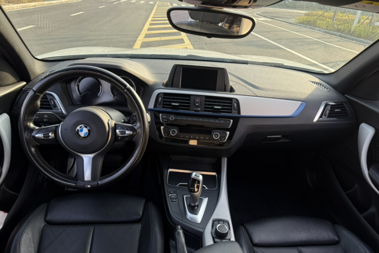 宝马1系(进口) 2018款 120i M运动套装中控内饰7002