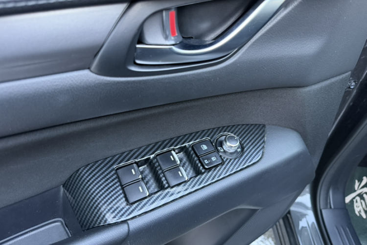 马自达CX-5 2020款 改款 2.0L 自动两驱智慧型中控内饰7013