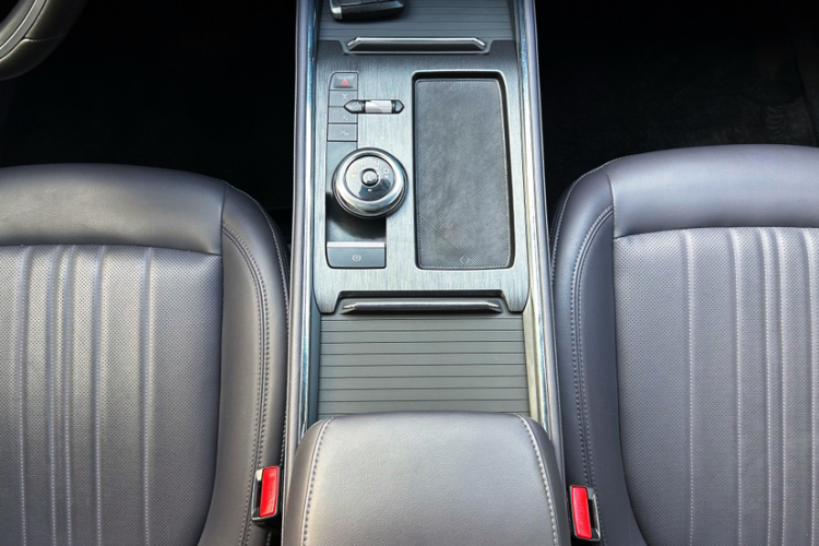 福特 蒙迪欧 2023款 EcoBoost 245 至尊型局部细节18