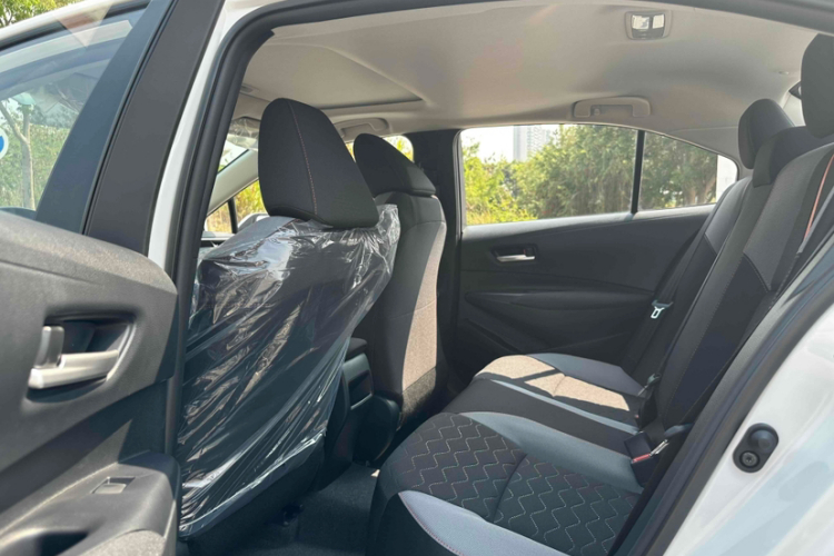 丰田 卡罗拉 2023款 1.2T 精英版中控内饰7003