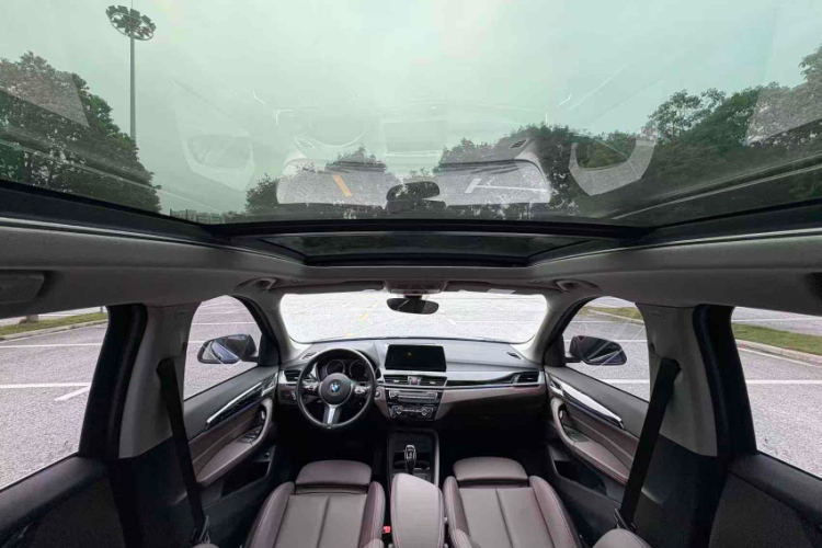 宝马X1 2021款 改款 sDrive25Li 领先型车身外观6005