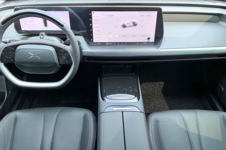 小鹏P7 2022款 625E中控内饰7002