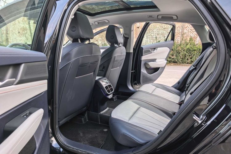 大众 帕萨特 2025款 Pro 380TSI 星空龙运版中控内饰7003