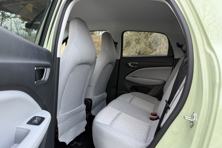 零跑汽车 零跑T03 2022款 皓玉版中控内饰7005