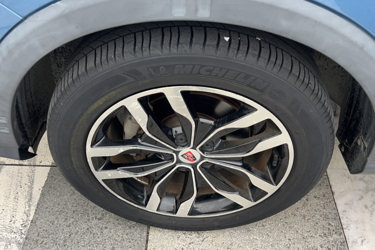 荣威RX5 2016款 20T 两驱自动互联网智享版车身外观6013