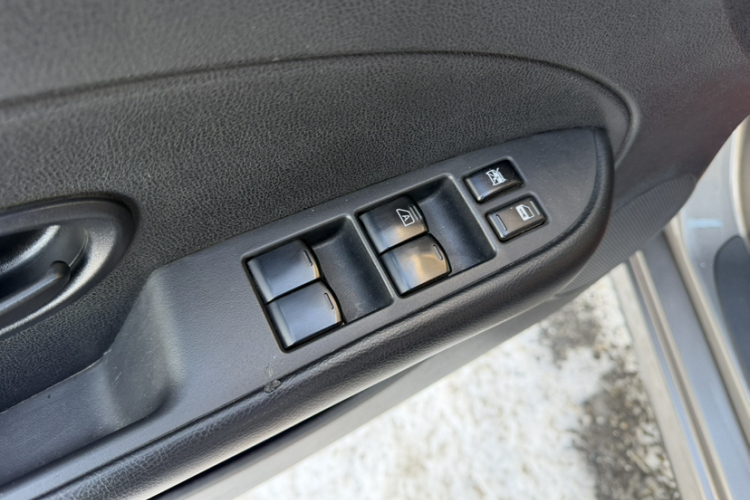 日产 轩逸 2019款 经典 1.6XE+ CVT智联领先版中控内饰7006