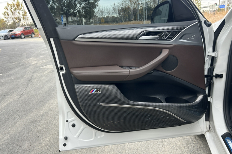 宝马iX3 2022款 领先型中控内饰7014