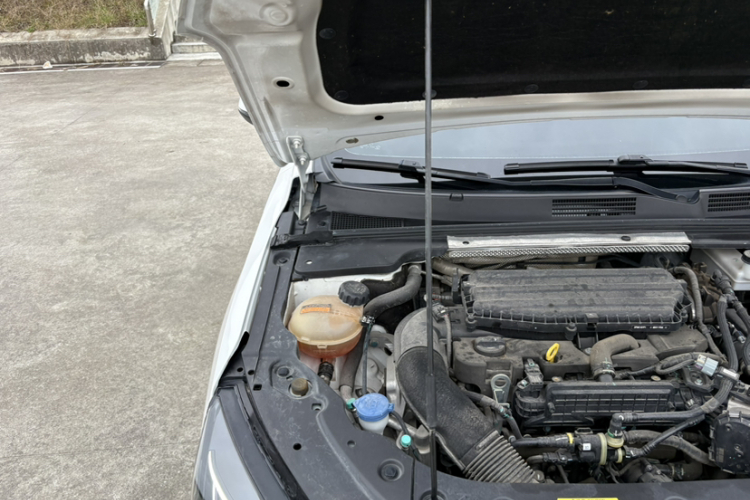 东风风神 奕炫MAX 2021款 1.5T 超炫潮爸版中控内饰7012