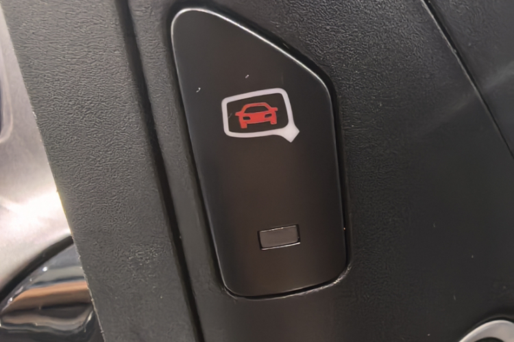 奥迪Q5 2017款 Plus 40 TFSI 技术型中控内饰7006