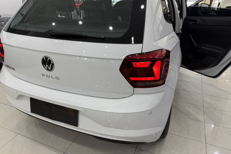 大众 Polo 2023款  Plus 1.5L 自动炫彩科技版车身外观6007