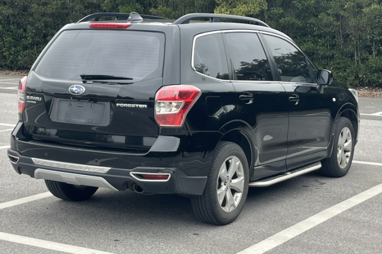 斯巴鲁 森林人 2014款 2.0i 自动舒适版车身外观6007