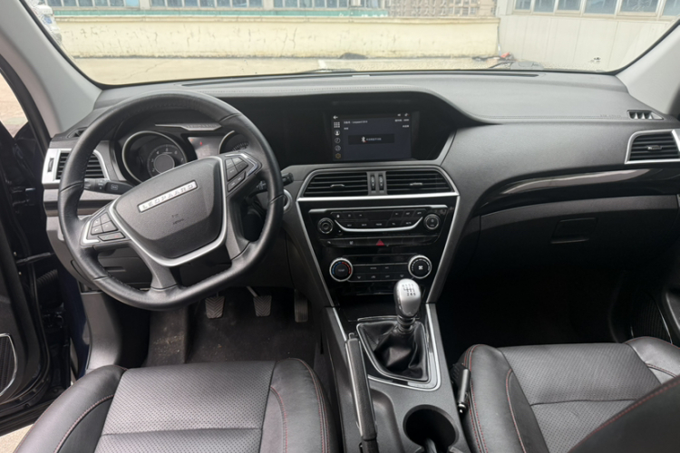 猎豹汽车 猎豹CS10 2017款 2.0T 手动卓越型中控内饰7002