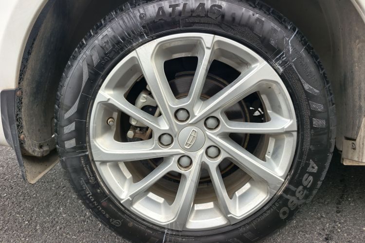 吉利汽车 帝豪 2021款 UP 1.5L 手动豪华型车身外观6011