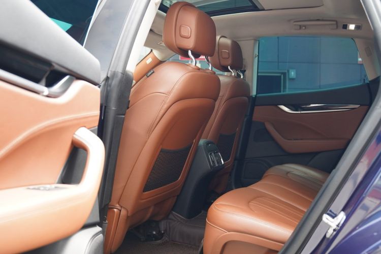 玛莎拉蒂 Levante 2016款 3.0T 标准型中控内饰7006